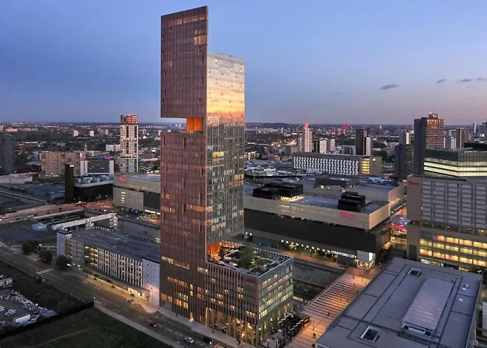 Manhattan Loft Gardens, Stratford E20